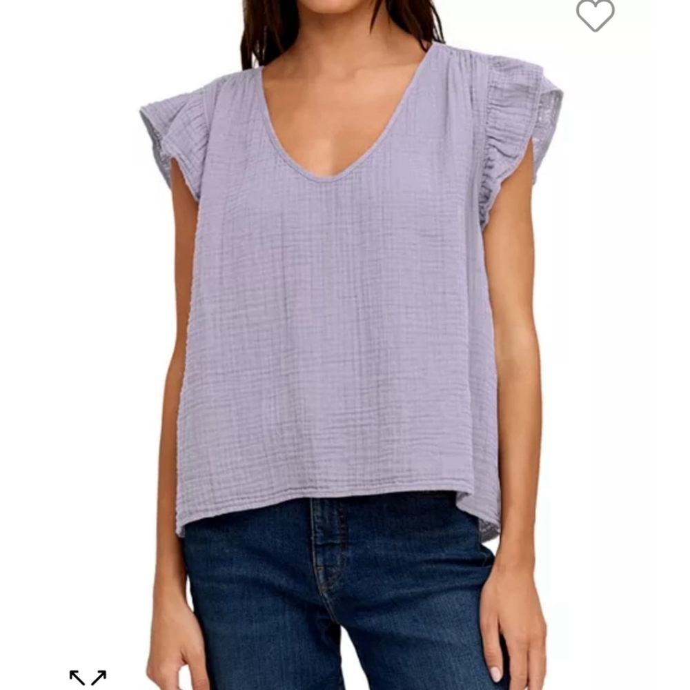 NWT Velvet by Graham & Spencer Top